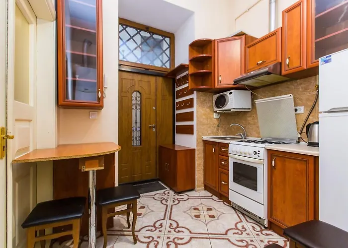 подобово у центрі львова вулиця замарстинівська 5 * Leópolis