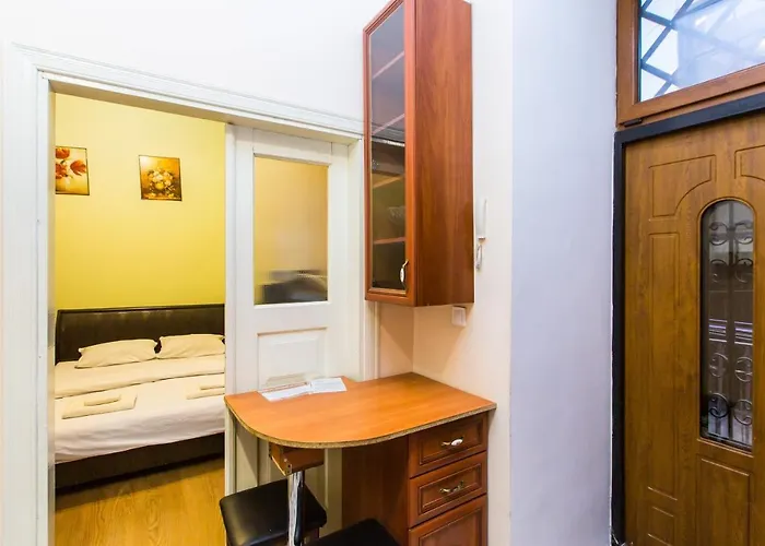 подобово у центрі львова вулиця замарстинівська 5 Apartment *