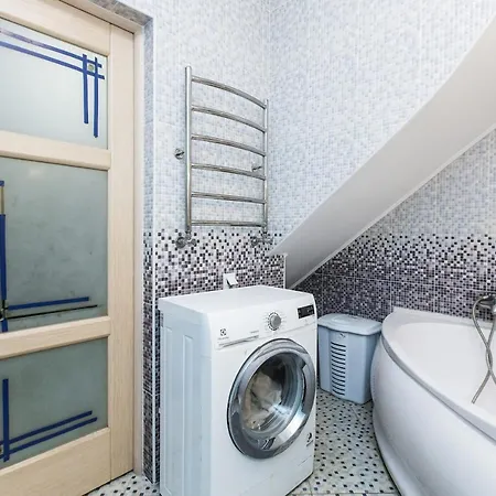 Apartment подобово у центрі львова вулиця замарстинівська 5 *